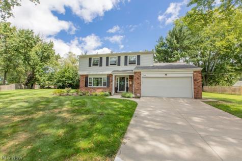 209 James Circle Avon Lake OH 44012