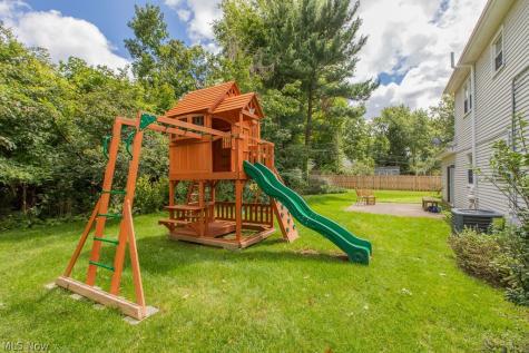 209 James Circle Avon Lake OH 44012