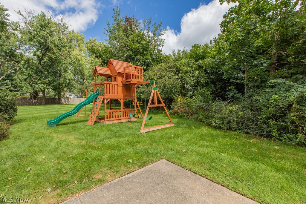 209 James Circle Avon Lake OH 44012