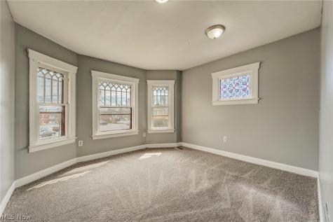 4432 Pearl Road Cleveland OH 44109