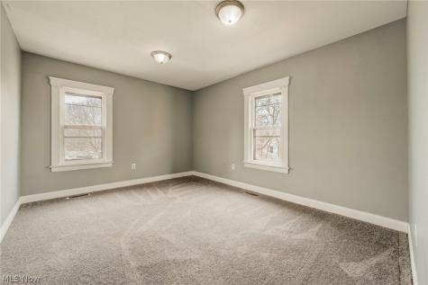 4432 Pearl Road Cleveland OH 44109