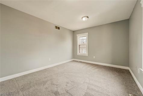 4432 Pearl Road Cleveland OH 44109