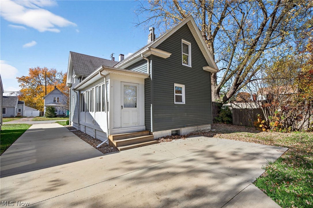 612 Thayer Avenue Ashtabula OH 44004