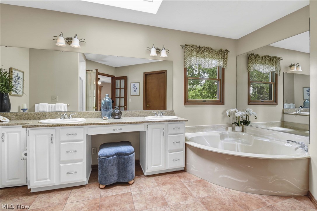 30536 Mallard Cove Westlake OH 44145
