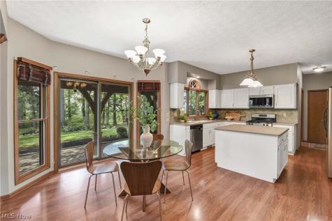 30536 Mallard Cove Westlake OH 44145