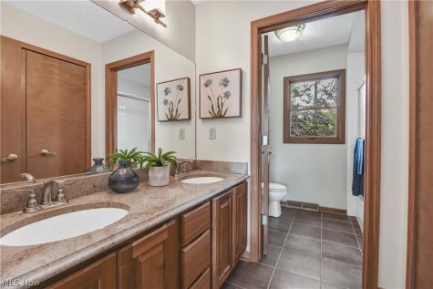 30536 Mallard Cove Westlake OH 44145