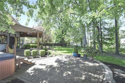30536 Mallard Cove Westlake OH 44145