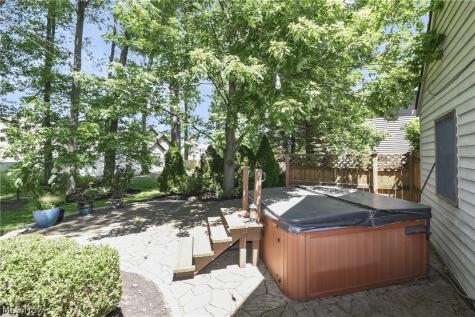 30536 Mallard Cove Westlake OH 44145