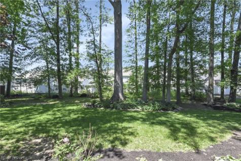 30536 Mallard Cove Westlake OH 44145