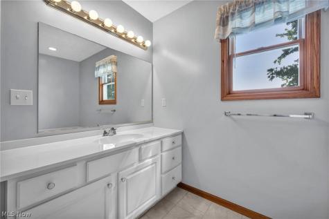 9454 Deer Hollow Drive Mentor OH 44060