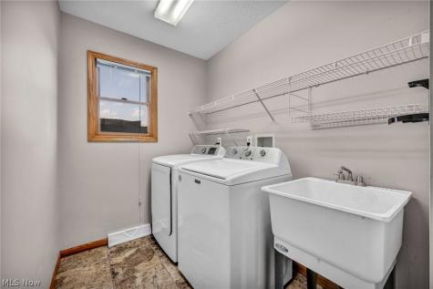 9454 Deer Hollow Drive Mentor OH 44060
