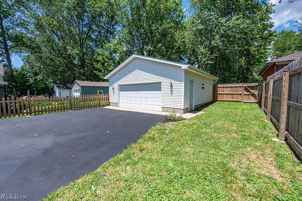 176 Maple Drive Youngstown OH 44512