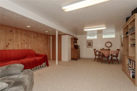 891 Roland Road Lyndhurst OH 44124