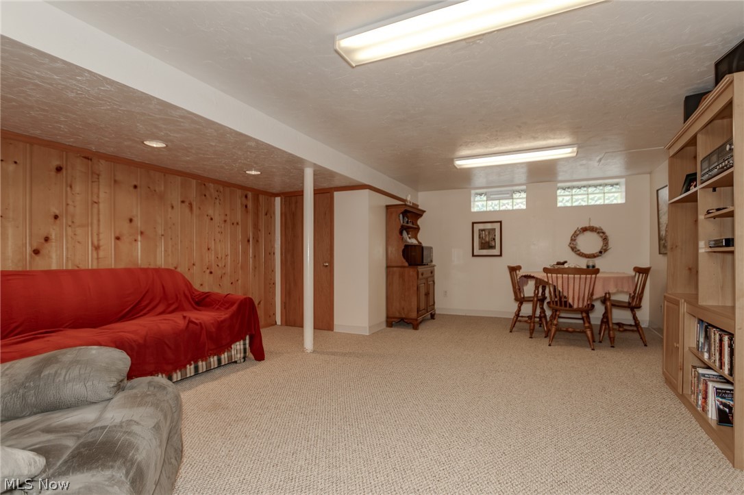 891 Roland Road Lyndhurst OH 44124