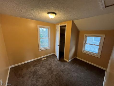 1270 Welsh Avenue Akron OH 44314