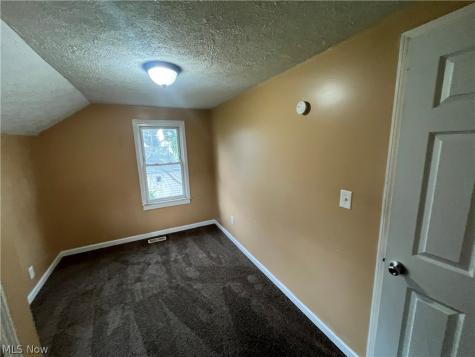 1270 Welsh Avenue Akron OH 44314