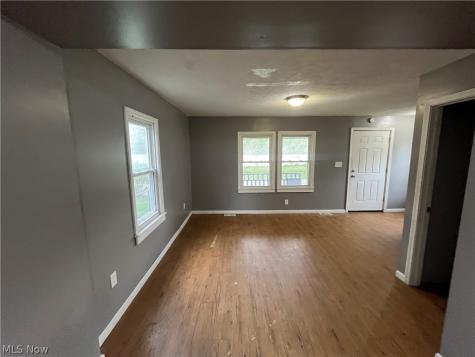 1270 Welsh Avenue Akron OH 44314