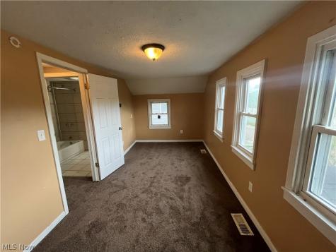 1270 Welsh Avenue Akron OH 44314
