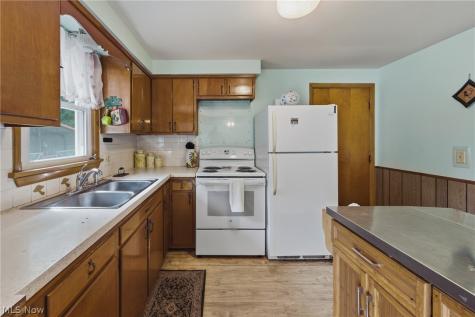 547 W Texas Avenue Sebring OH 44672