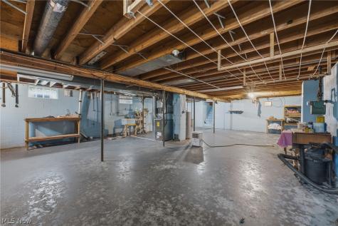 547 W Texas Avenue Sebring OH 44672