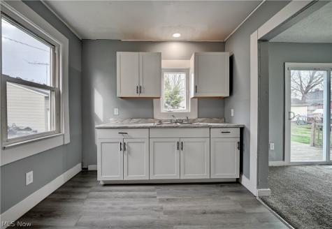 1379 Maryland Avenue SW Canton OH 44710