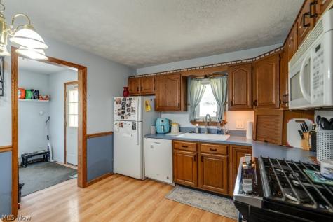 88 Taylor Road Barberton OH 44203
