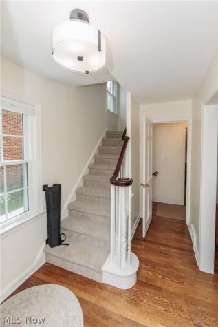 16609 Pilgrim Avenue Cleveland OH 44111