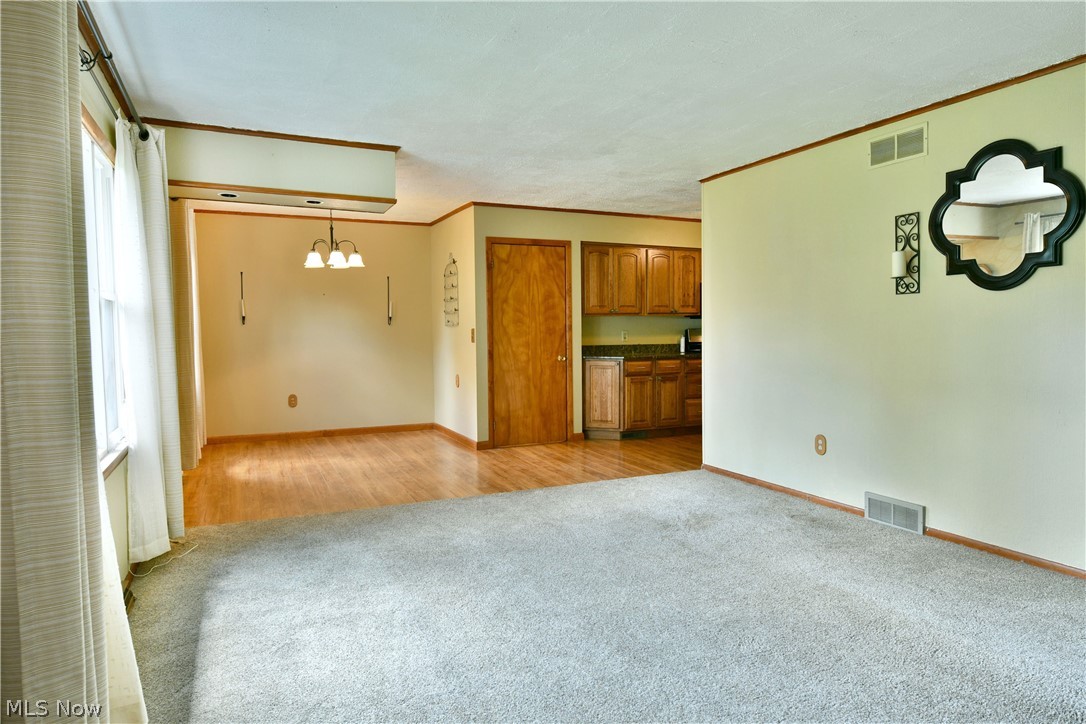 364 Mackey Drive Vienna OH 44473