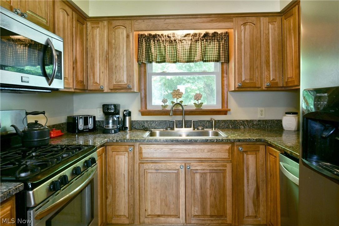 364 Mackey Drive Vienna OH 44473