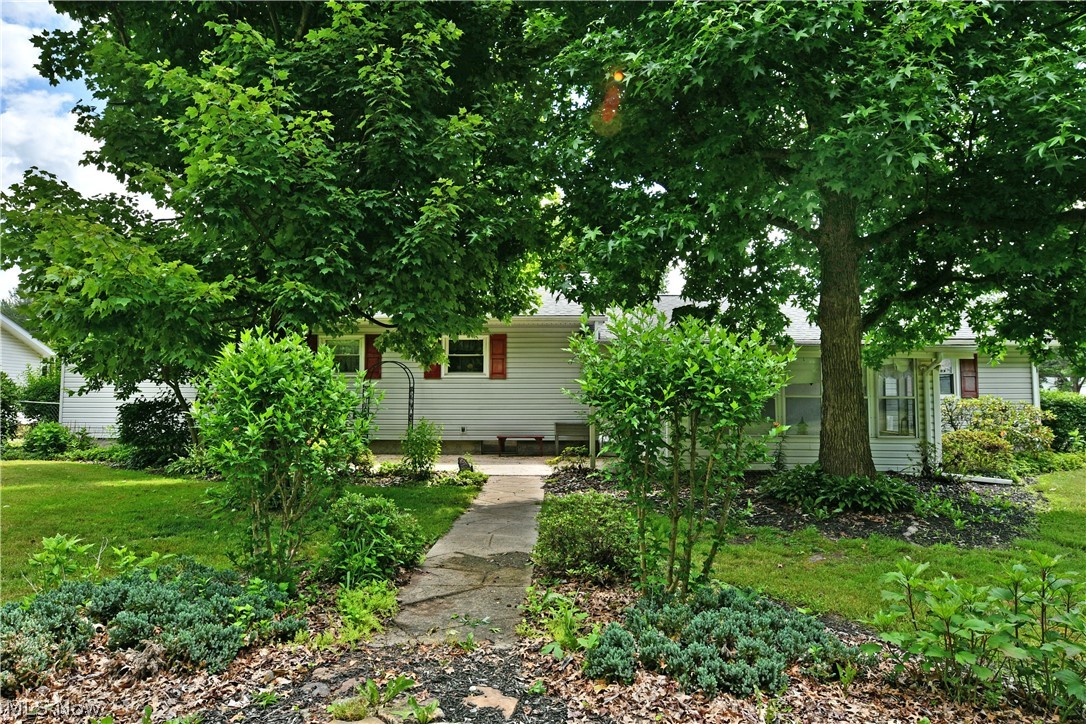 364 Mackey Drive Vienna OH 44473