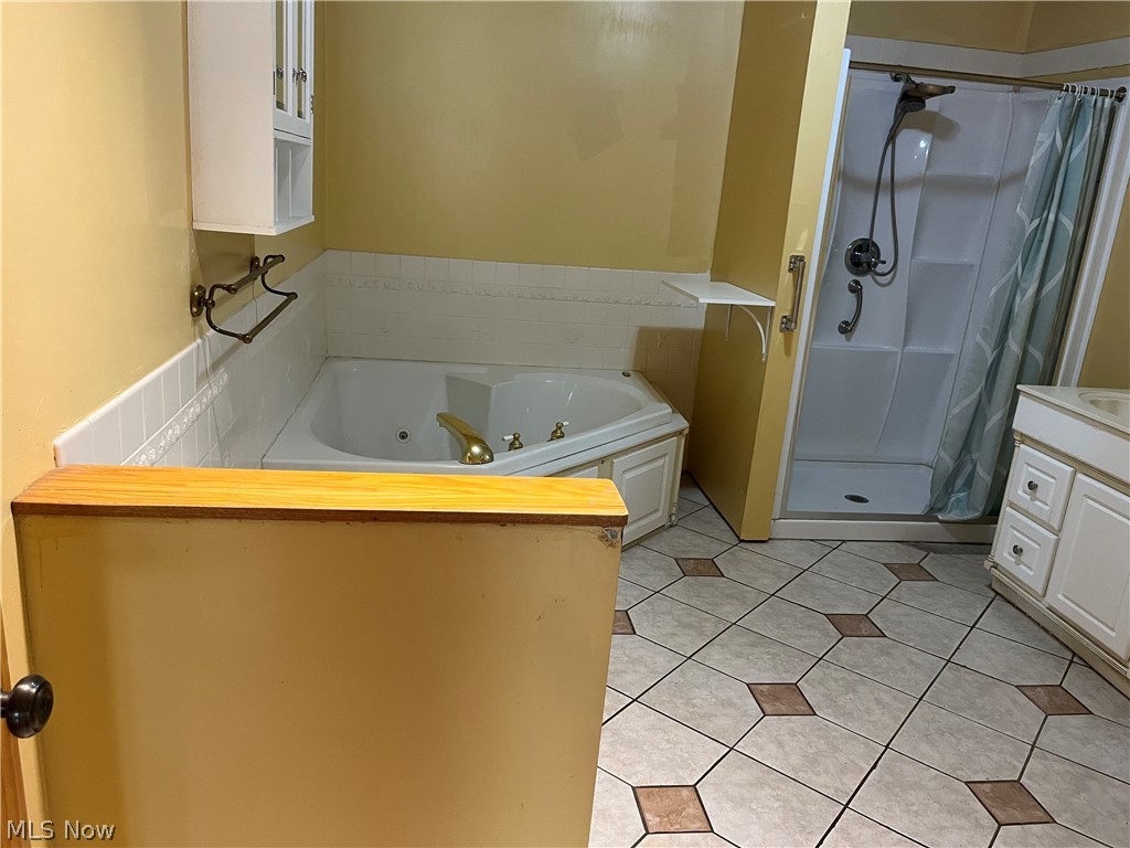 102 Mynster Lane Richmond OH 43944