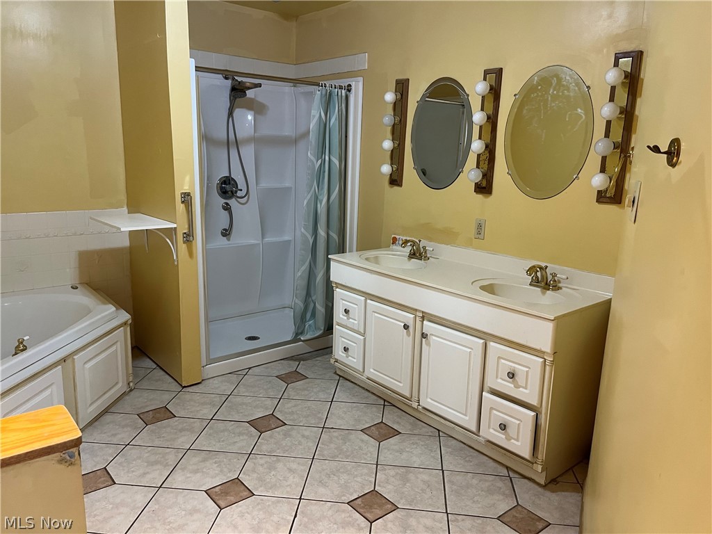102 Mynster Lane Richmond OH 43944