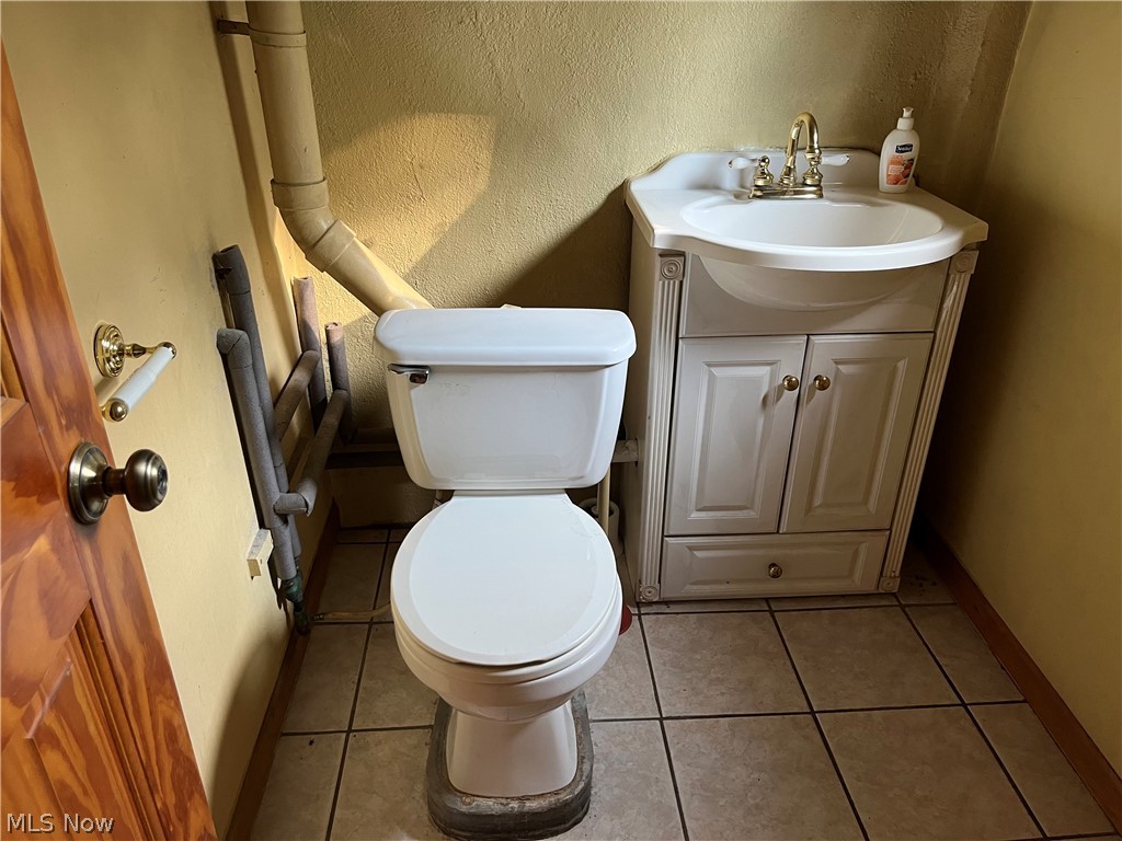102 Mynster Lane Richmond OH 43944
