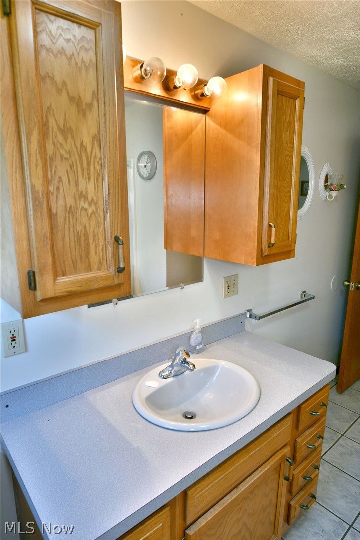 5160 Brunswick Drive Vienna OH 44473