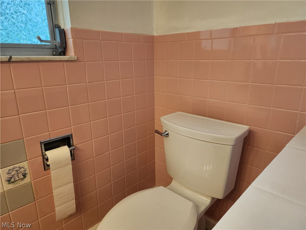 1645 Woodland Drive Coshocton OH 43812