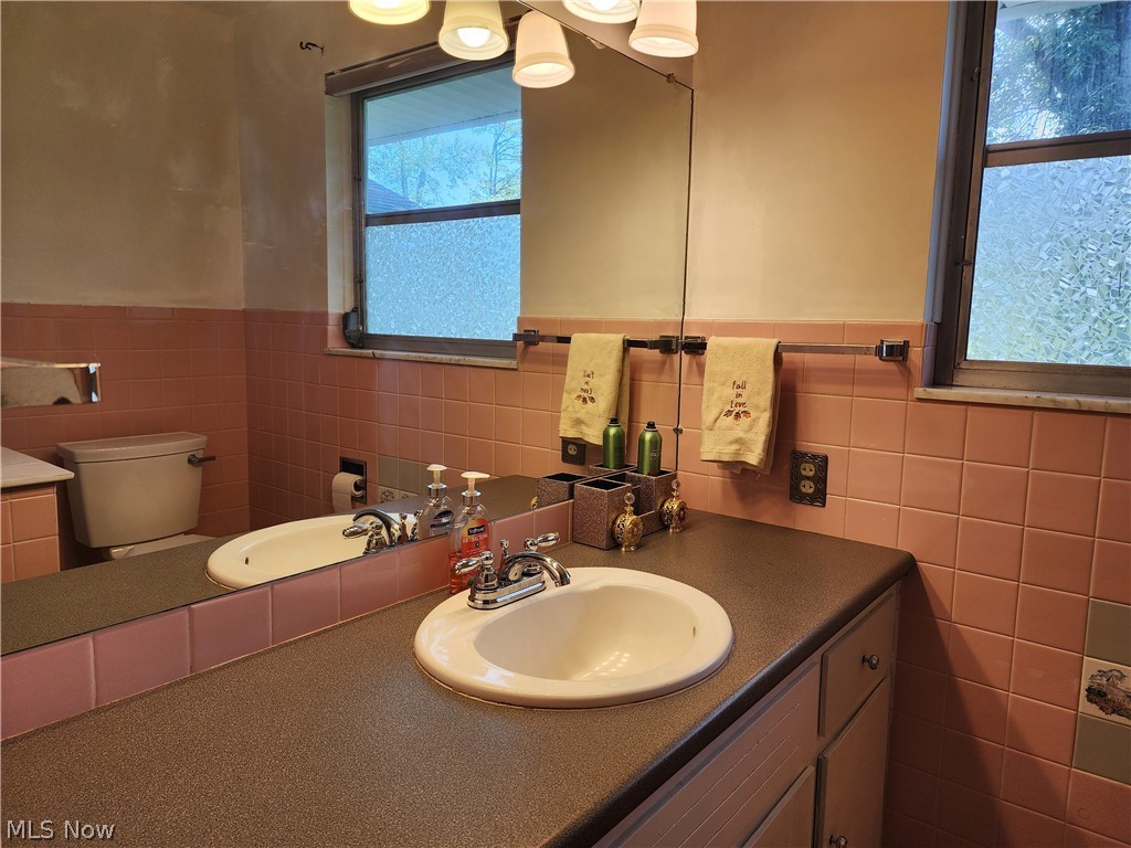 1645 Woodland Drive Coshocton OH 43812