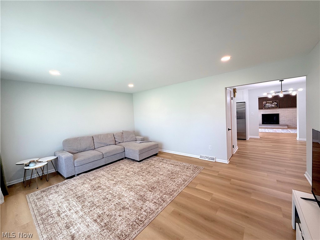 18203 Broxton Drive Strongsville OH 44149