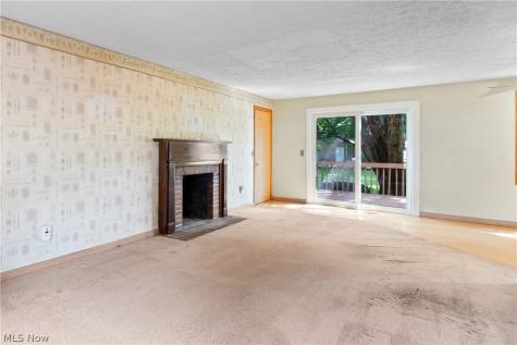 2329 Oak Point Drive Akron OH 44321