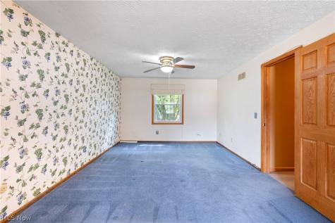 2329 Oak Point Drive Akron OH 44321