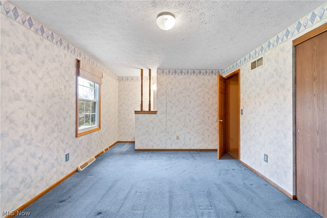 2329 Oak Point Drive Akron OH 44321