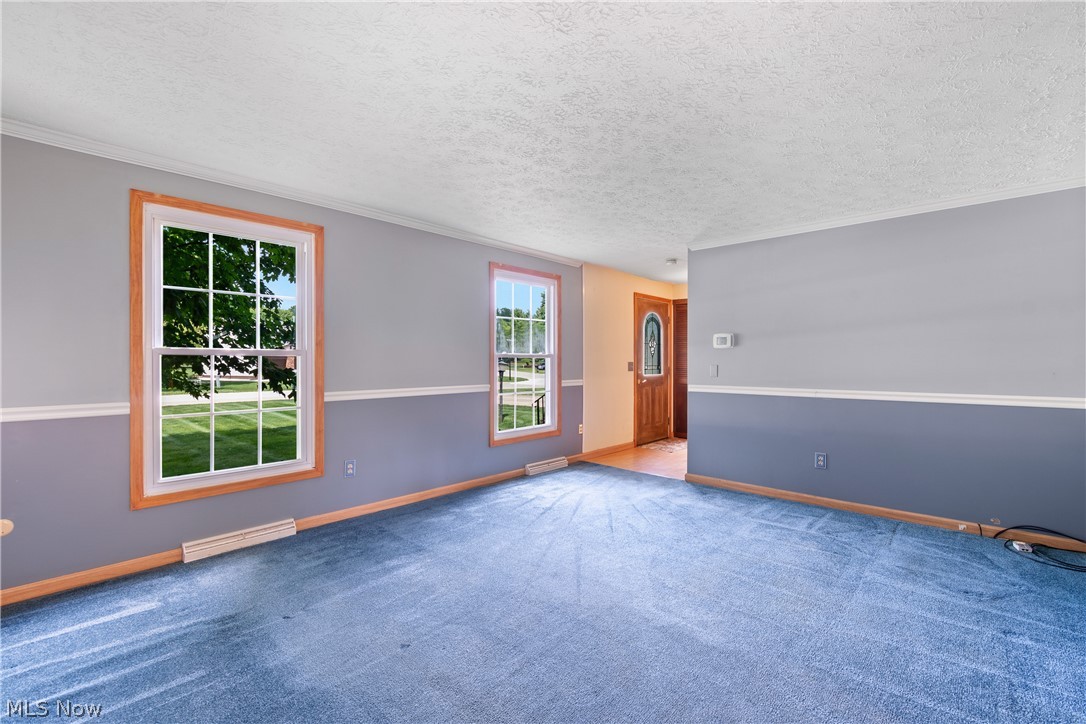 2329 Oak Point Drive Akron OH 44321