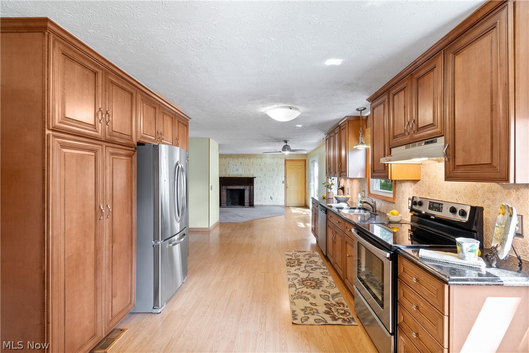2329 Oak Point Drive Akron OH 44321