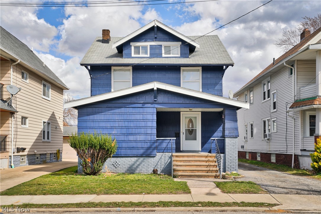 2215 W 105th Street Cleveland OH 44102