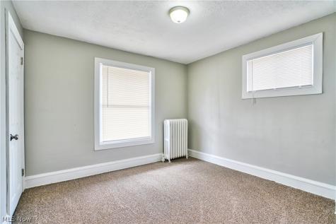 2215 W 105th Street Cleveland OH 44102