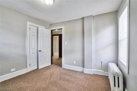 2215 W 105th Street Cleveland OH 44102