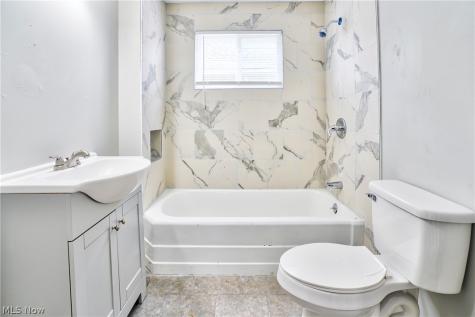 2215 W 105th Street Cleveland OH 44102