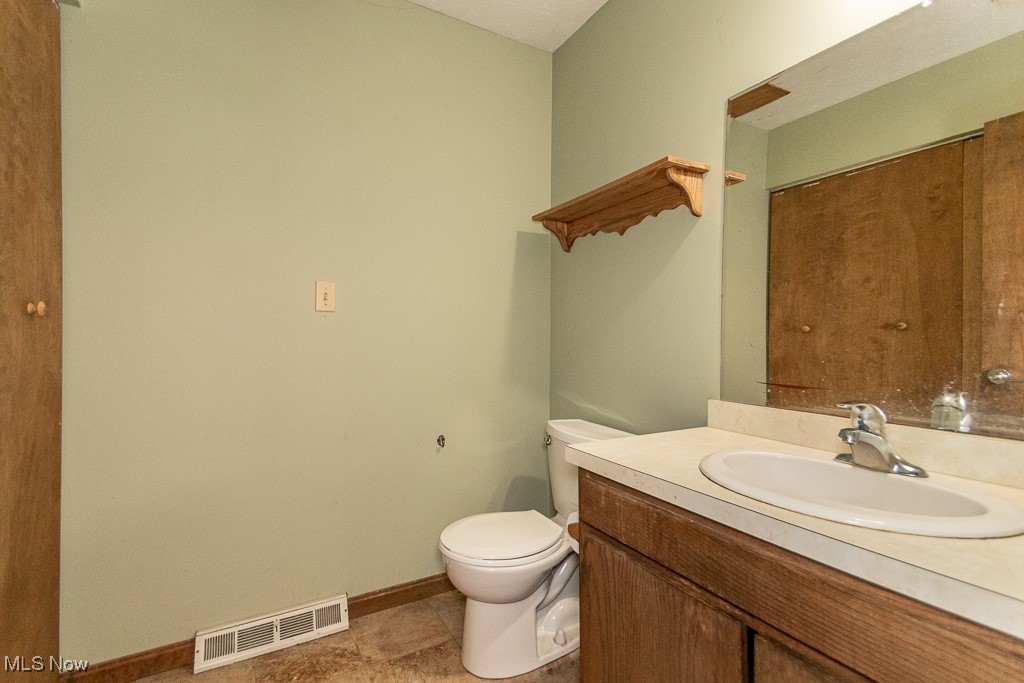 9775 Fairmount Road Newbury OH 44065