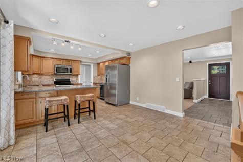 15847 Galemore Drive Middleburg Heights OH 44130