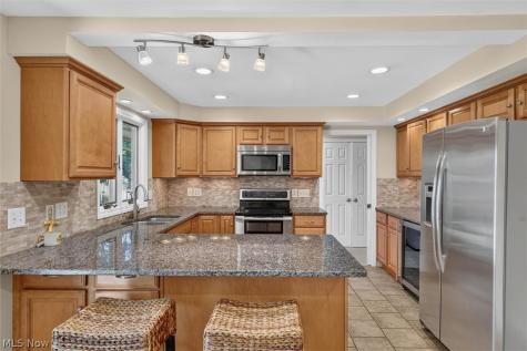 15847 Galemore Drive Middleburg Heights OH 44130