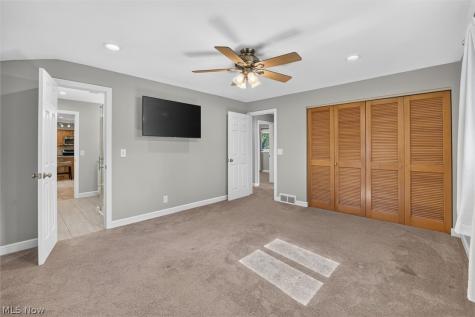 15847 Galemore Drive Middleburg Heights OH 44130